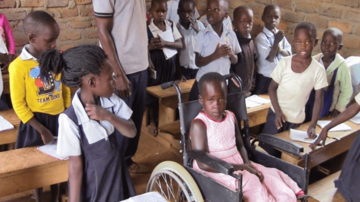 Evelina a scuola in Uganda